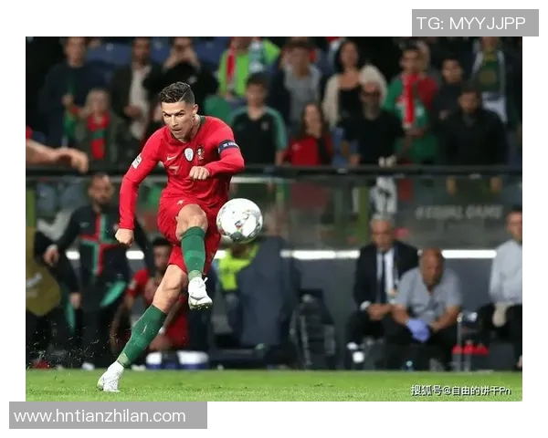 历届最帅足球球星盘点 谁是球场上的颜值担当